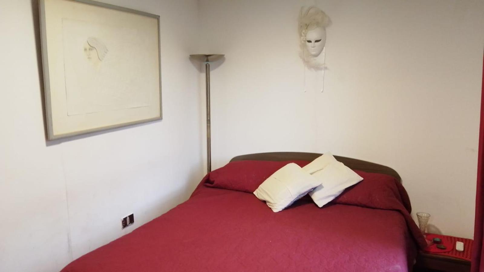 La Casa De La Nueva Poesia Homestay